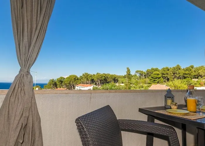 Complex 32 Veli Lošinj