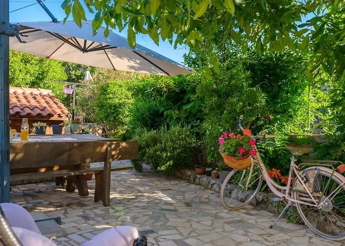 Complex 32 3* Veli Lošinj