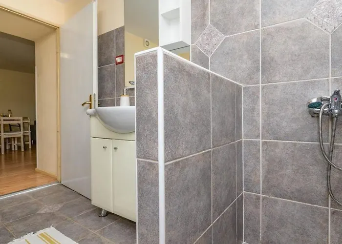 Gasthof Complex 32 3*